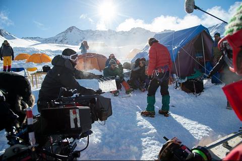 Everest behind the scenes